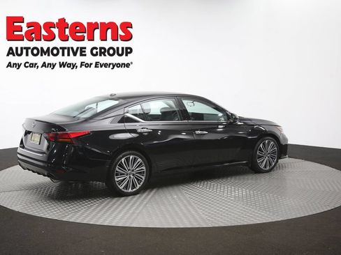 Used 2023 Nissan Altima 2.5 SL FWD image 42