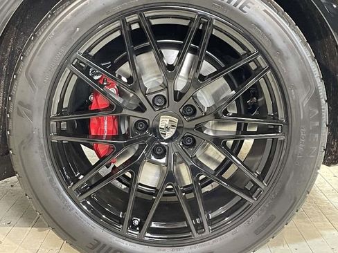 New 2026 Porsche Cayenne Turbo AWD/4WD image 14