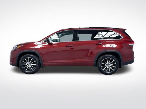 Used 2018 Toyota Highlander SE AWD/4WD image 11