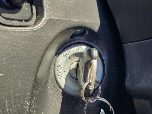 Used 2003 MAZDA Protege5 FWD image 8