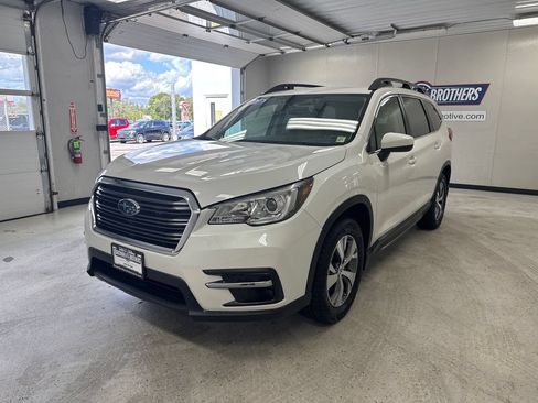 Used 2020 Subaru Ascent Premium w/ Convenience Package AWD/4WD image 1