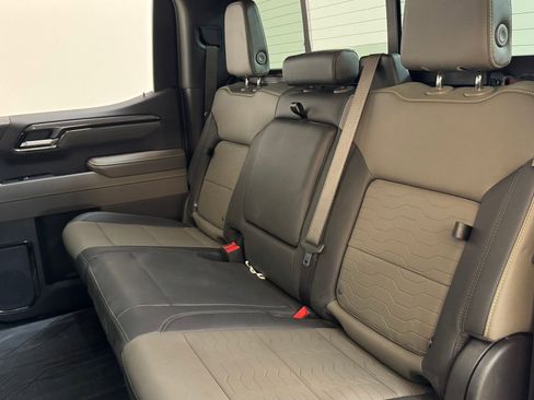 Used 2025 Chevrolet Silverado 1500 ZR2 w/ Technology Package image 22