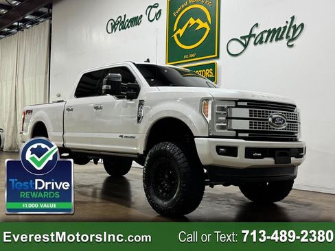 Used 2019 Ford F250 Platinum w/ Platinum Ultimate Package AWD/4WD image 1