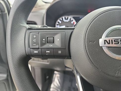 Used 2021 Nissan Rogue SV FWD image 17