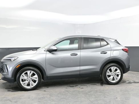 Used 2025 Buick Encore GX Preferred AWD/4WD image 6