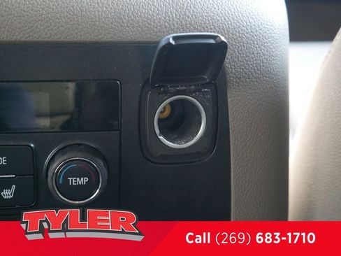 Used 2019 Chevrolet Suburban LT w/ LT Signature Package AWD/4WD image 45