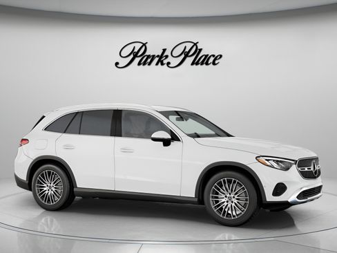 Used 2026 Mercedes-Benz GLC 300 image 30
