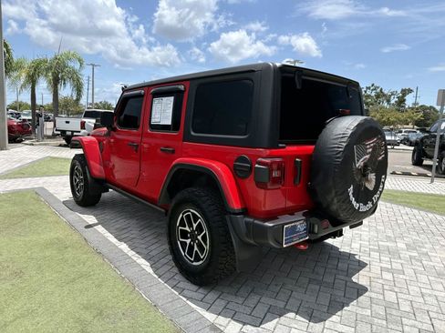 Used 2026 Jeep Wrangler Unlimited Rubicon AWD/4WD image 4