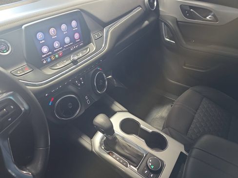 Used 2022 Chevrolet Blazer LT FWD image 25