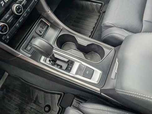 Certified 2022 Subaru Ascent Limited w/ Technology Package image 18