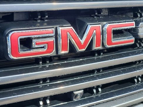 Certified 2020 GMC Sierra 1500 AT4 w/ AT4 Premium Package AWD/4WD image 32