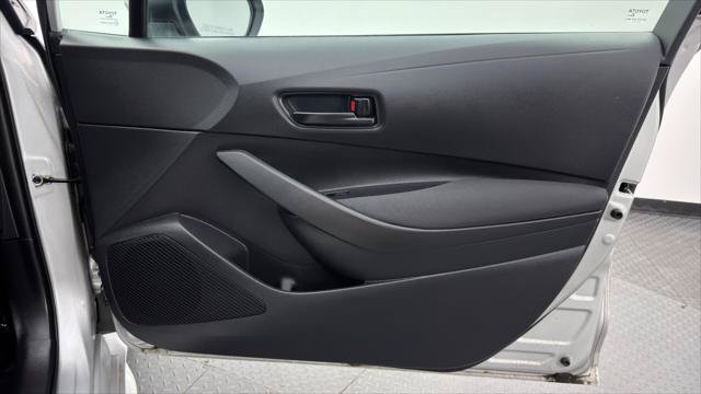 Used 2025 Toyota Corolla LE FWD image 23