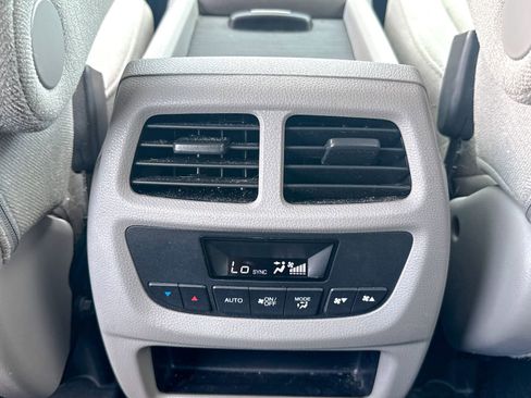 Used 2018 Honda Pilot EX image 22