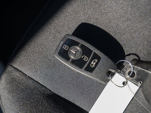 Used 2024 Mercedes-Benz Sprinter 2500 image 40