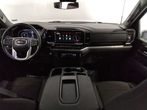 Used 2024 GMC Sierra 2500 SLE image 32