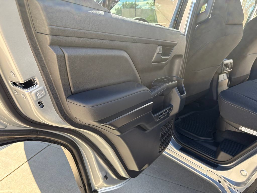 Used 2026 Toyota 4Runner SR5 AWD/4WD image 8