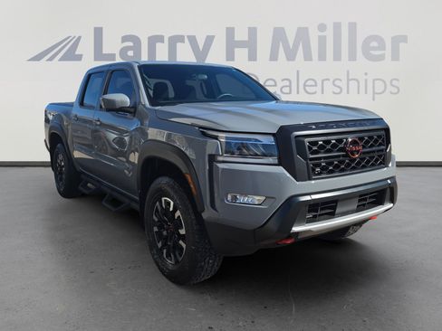 Used 2022 Nissan Frontier Pro-X image 7