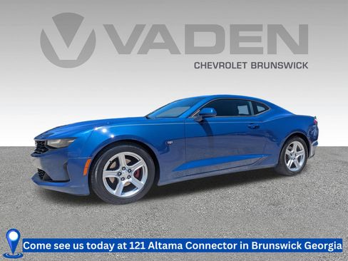 Used 2020 Chevrolet Camaro LT RWD image 1