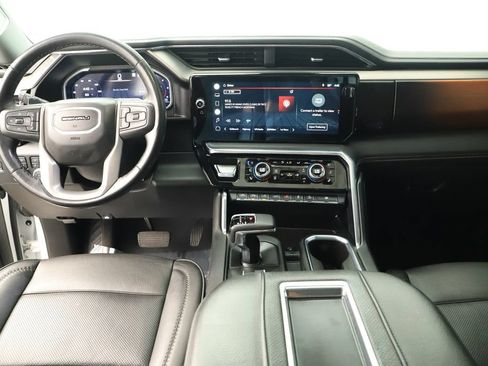 Used 2022 GMC Sierra 1500 Denali AWD/4WD image 19