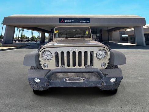 Used 2018 Jeep Wrangler Sport AWD/4WD image 2