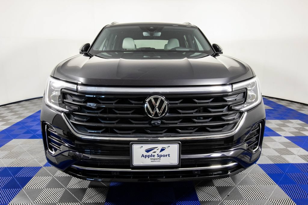 Used 2024 Volkswagen Atlas Cross Sport SEL Premium R-Line AWD/4WD image 2