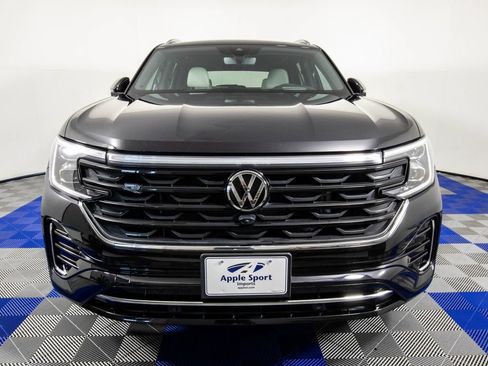 Used 2024 Volkswagen Atlas Cross Sport SEL Premium R-Line AWD/4WD image 2