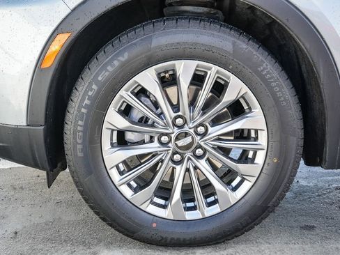 Used 2024 Cadillac XT4 Premium Luxury image 11