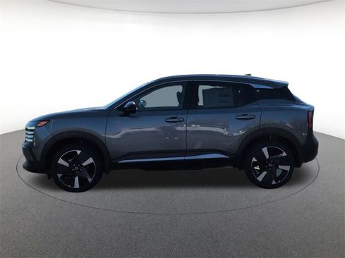 New 2026 Nissan Kicks SR w/ Cold Weather Package image 8