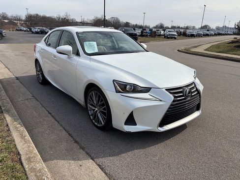 Used 2018 Lexus IS 300 AWD w/ Comfort Package image 2