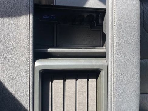 Used 2022 Toyota Tundra Limited image 40