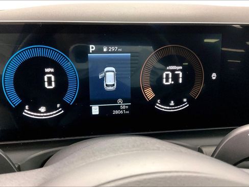 Used 2025 Hyundai Tucson SEL image 12