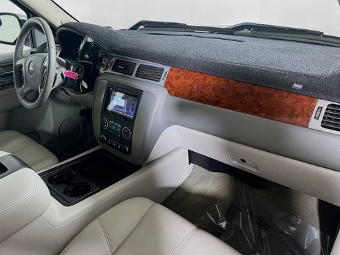 Used 2012 GMC Sierra 1500 SLT w/ Chrome Essentials Package AWD/4WD image 25
