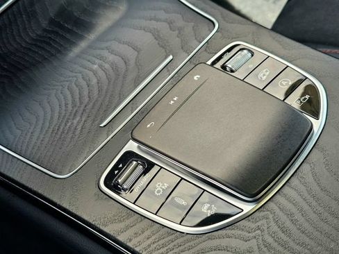 Certified 2022 Mercedes-Benz GLC 43 AMG 4MATIC image 37