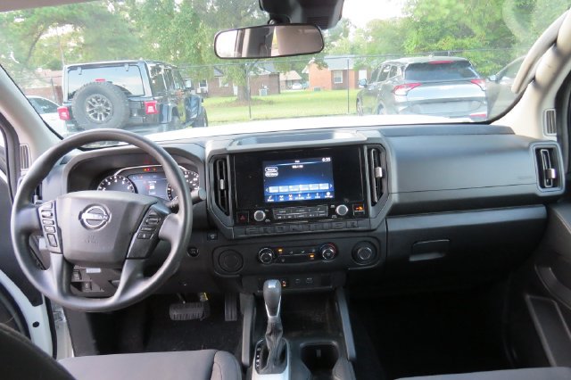 Used 2026 Nissan Frontier S RWD image 14