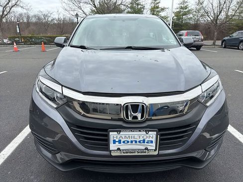 Certified 2021 Honda HR-V LX image 2