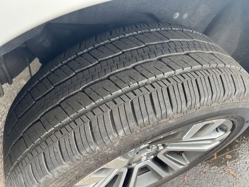 Used 2019 GMC Yukon Denali w/ Denali Ultimate Package image 12