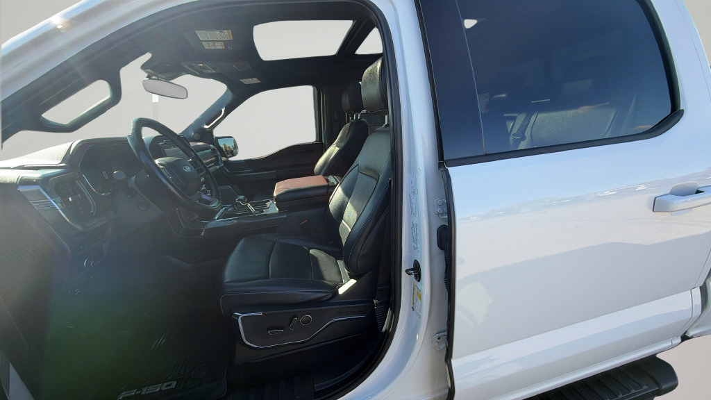 Used 2022 Ford F150 Lariat w/ Equipment Group 502A High AWD/4WD image 32