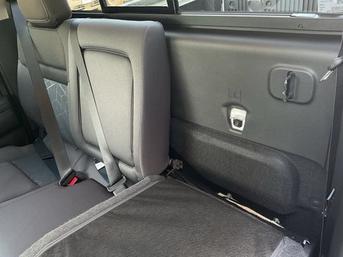New 2026 Nissan Frontier SV w/ SV Convenience Package RWD image 16