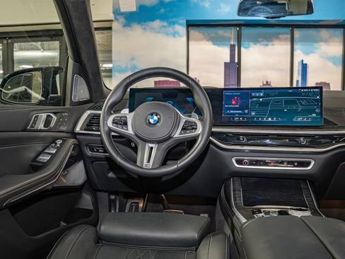 Certified 2025 BMW X7 M60i AWD/4WD image 16