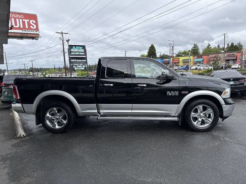 Used 2013 RAM 1500 Laramie w/ Convenience Group AWD/4WD image 9