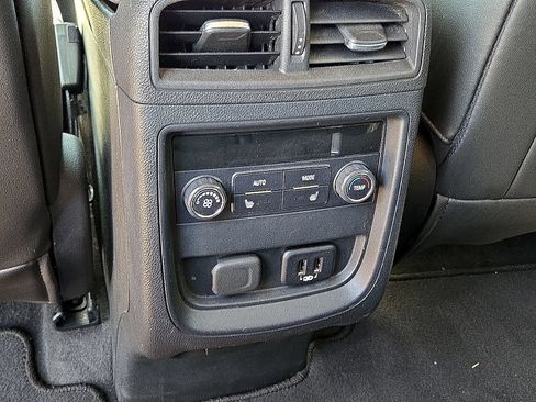 Used 2017 Buick Envision Premium AWD/4WD image 17