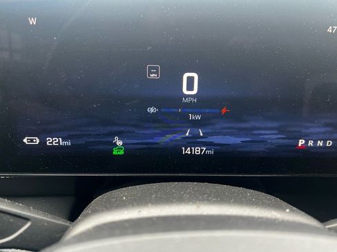 Used 2024 Chevrolet Blazer EV LT image 16