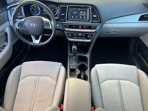 Used 2019 Hyundai Sonata SE image 13