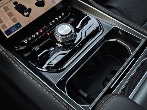 New 2026 Jeep Grand Wagoneer L Summit AWD/4WD image 20