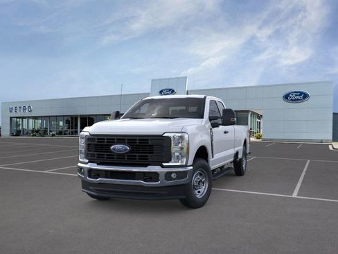 New 2026 Ford F250 XL image 2