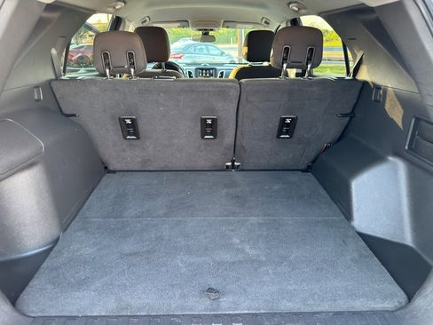 Used 2019 Chevrolet Equinox LT image 32