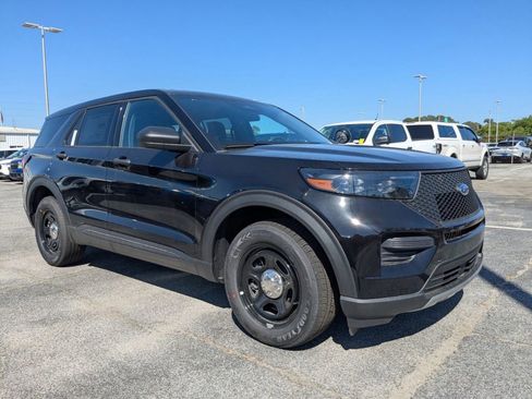 New 2025 Ford Explorer 4WD Police Interceptor image 2