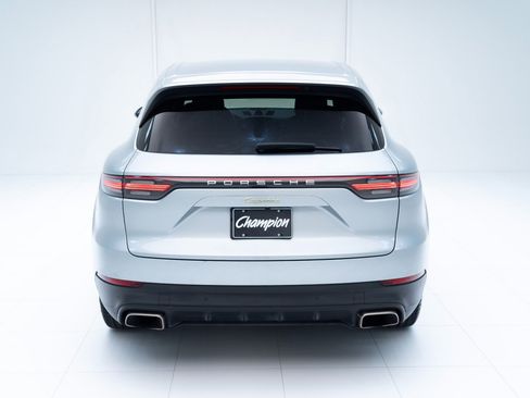 Used 2022 Porsche Cayenne E-Hybrid image 10