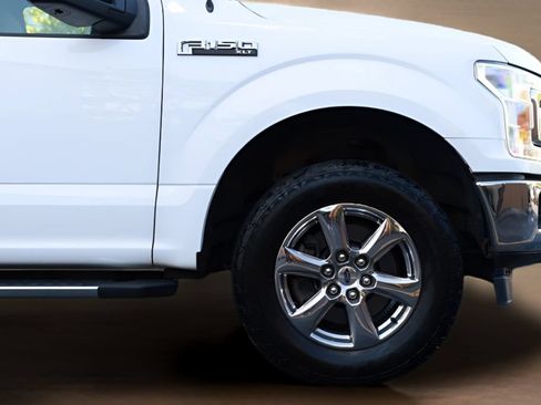 Used 2018 Ford F150 XLT w/ Equipment Group 302A Luxury AWD/4WD image 9