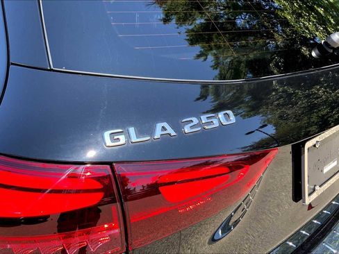 New 2026 Mercedes-Benz GLA 250 4MATIC image 19